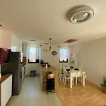 Lusi Apartament