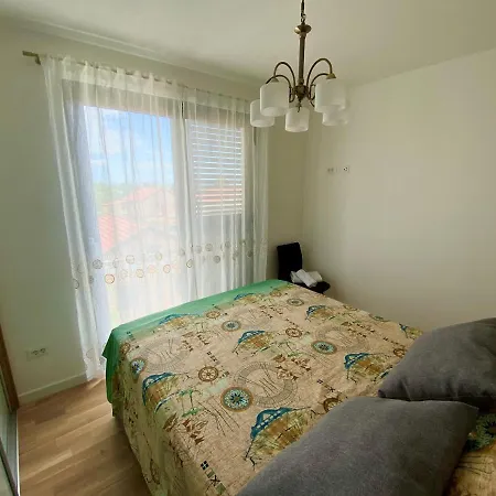 Apartament Lusi *